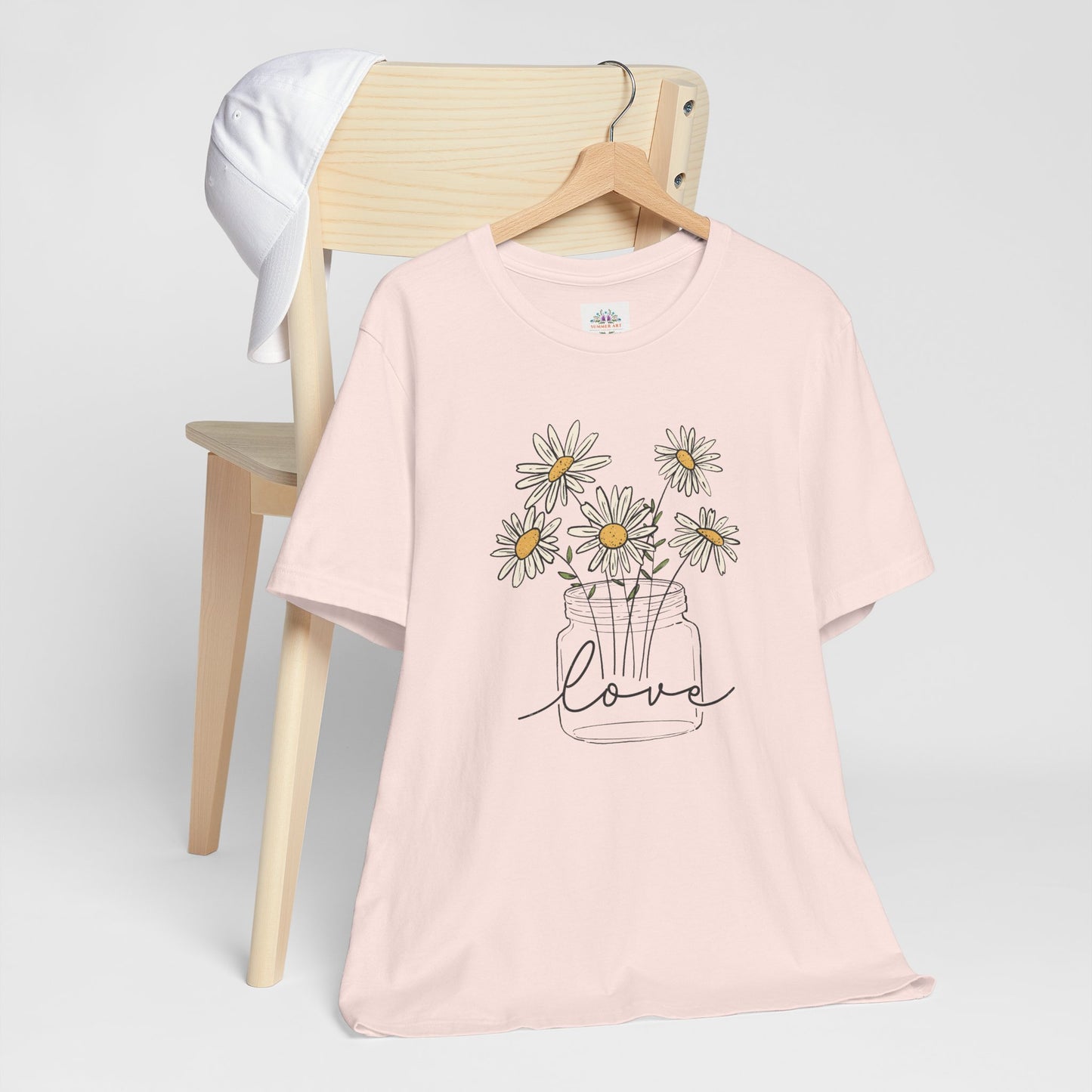 Daisy Floral TShirt, Love gift, Daisy Gifts, Birth Flower Gift, Botanical T-Shirt
