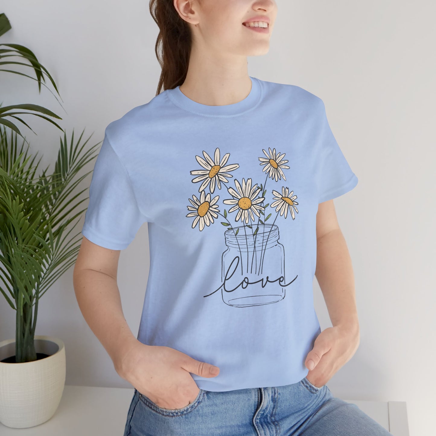 Daisy Floral TShirt, Love gift, Daisy Gifts, Birth Flower Gift, Botanical T-Shirt