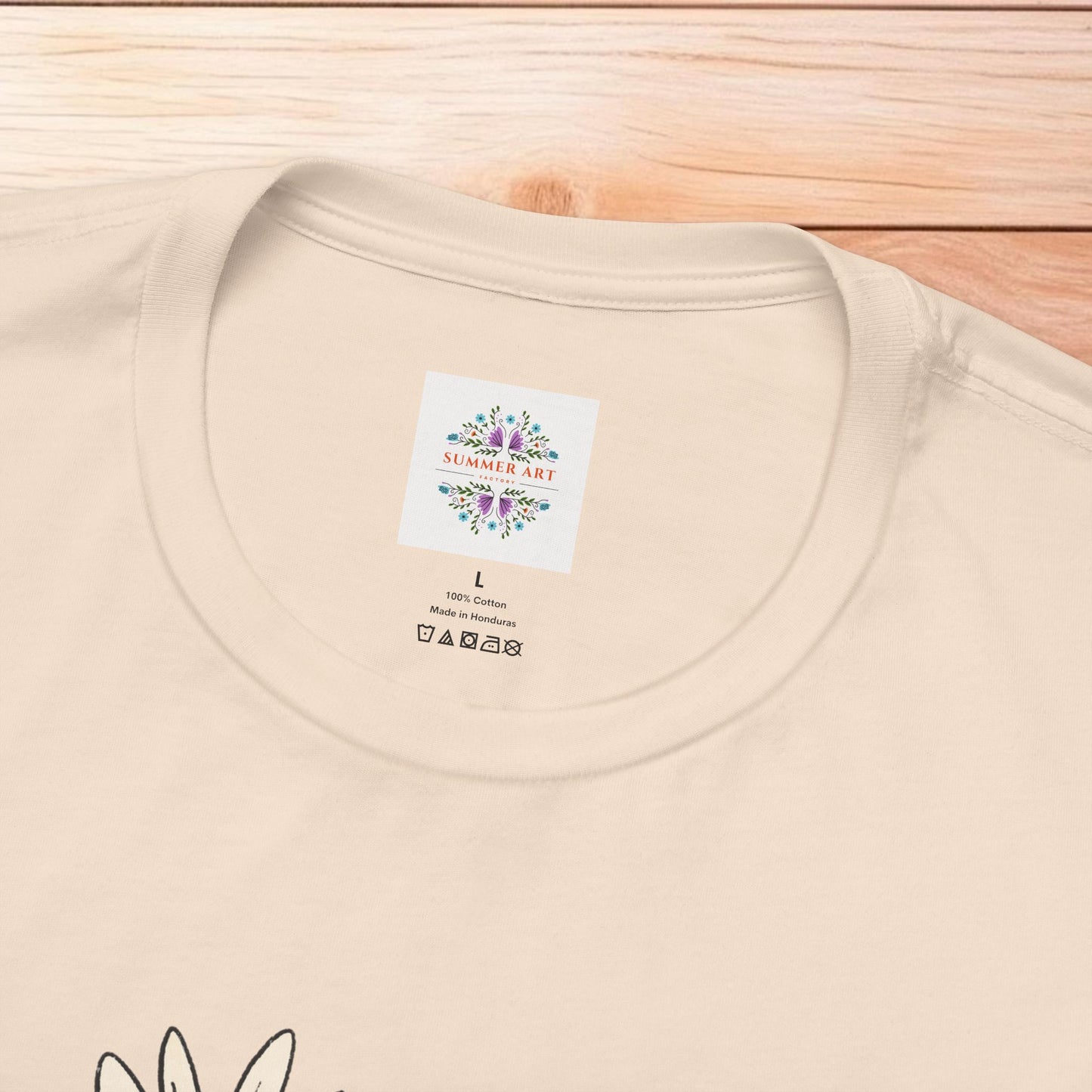 Daisy Floral TShirt, Love gift, Daisy Gifts, Birth Flower Gift, Botanical T-Shirt