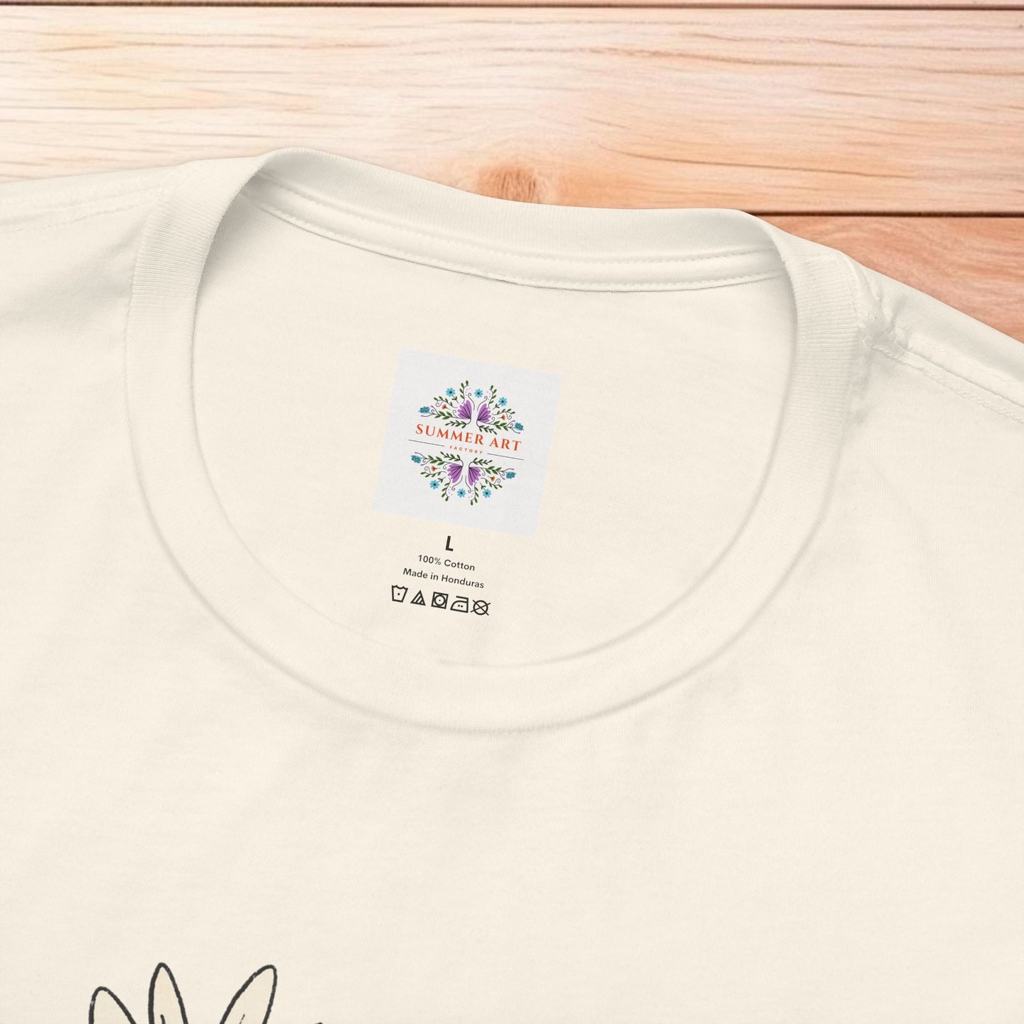 Daisy Floral TShirt, Love gift, Daisy Gifts, Birth Flower Gift, Botanical T-Shirt