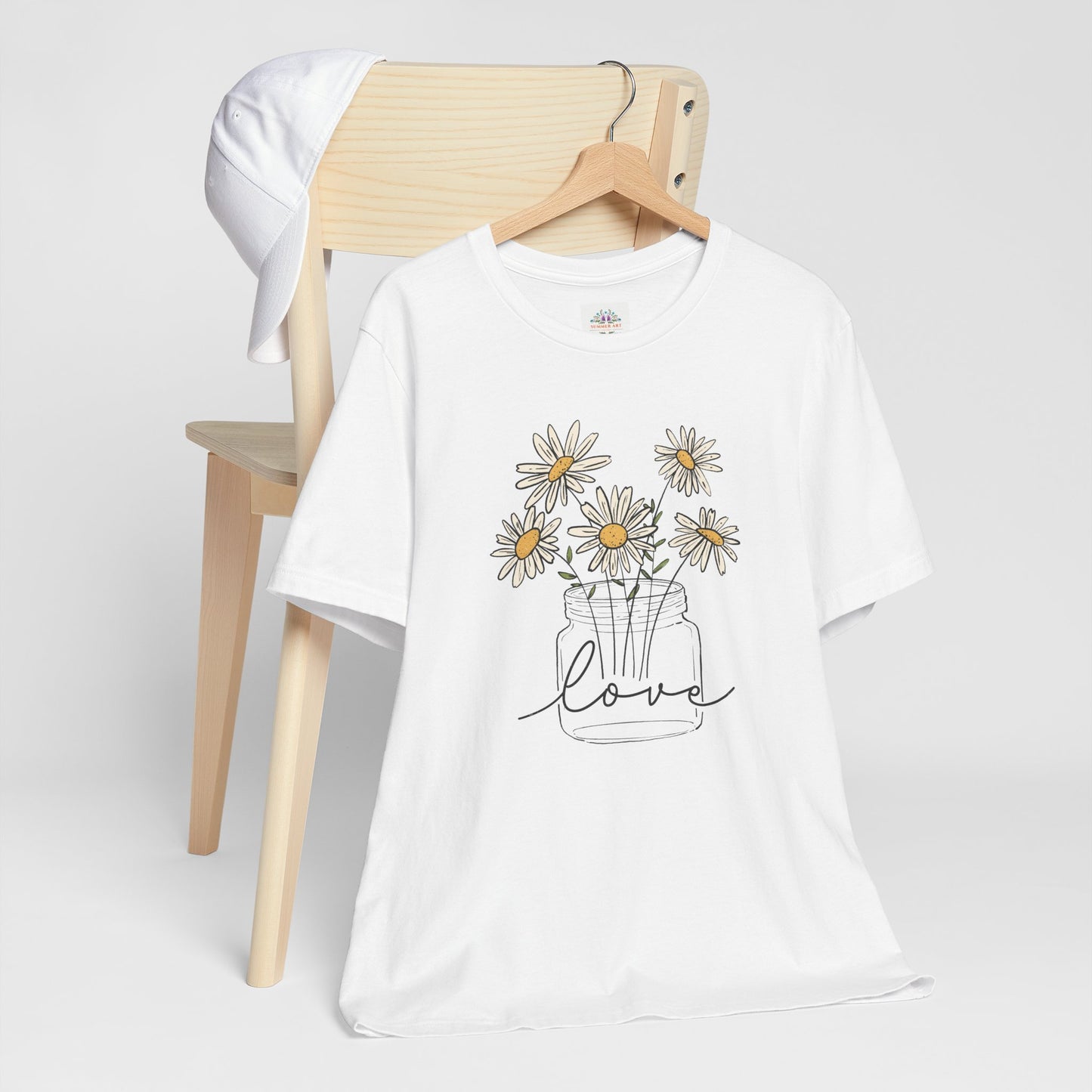 Daisy Floral TShirt, Love gift, Daisy Gifts, Birth Flower Gift, Botanical T-Shirt
