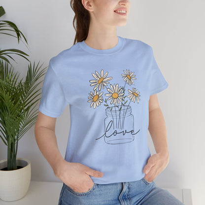 Daisy Floral TShirt, Love gift, Daisy Gifts, Birth Flower Gift, Botanical T-Shirt