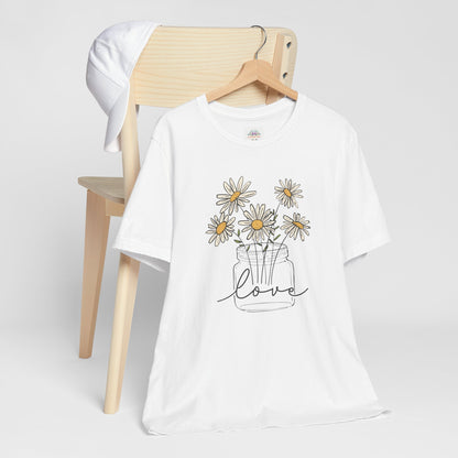Daisy Floral TShirt, Love gift, Daisy Gifts, Birth Flower Gift, Botanical T-Shirt