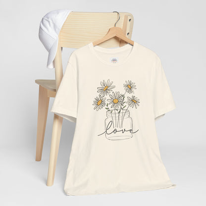 Daisy Floral TShirt, Love gift, Daisy Gifts, Birth Flower Gift, Botanical T-Shirt